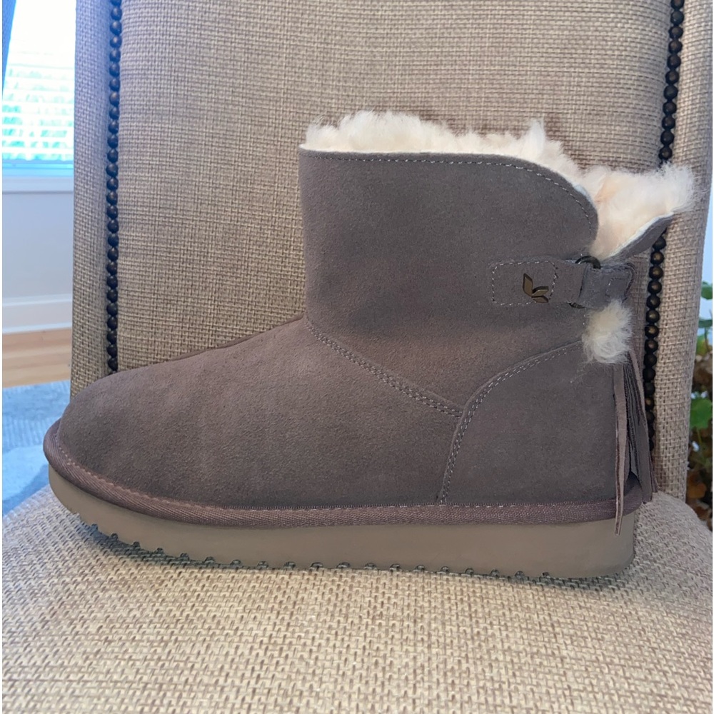 Women’s Koolaburra by UGG’s boots